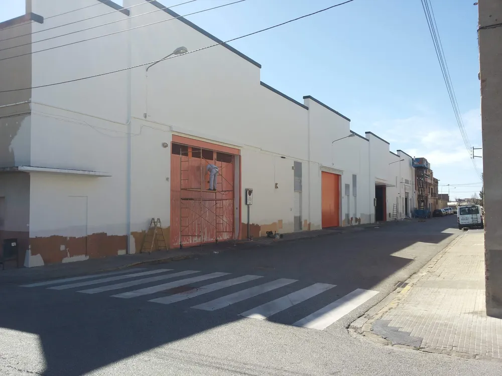 Renovación y rotulación de fachada industrial - Pinturas Gonzalez